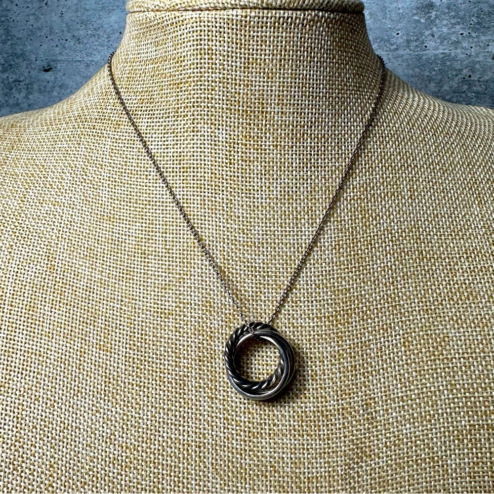 .925 sterling silver trinity style necklace with 3 connected circles
